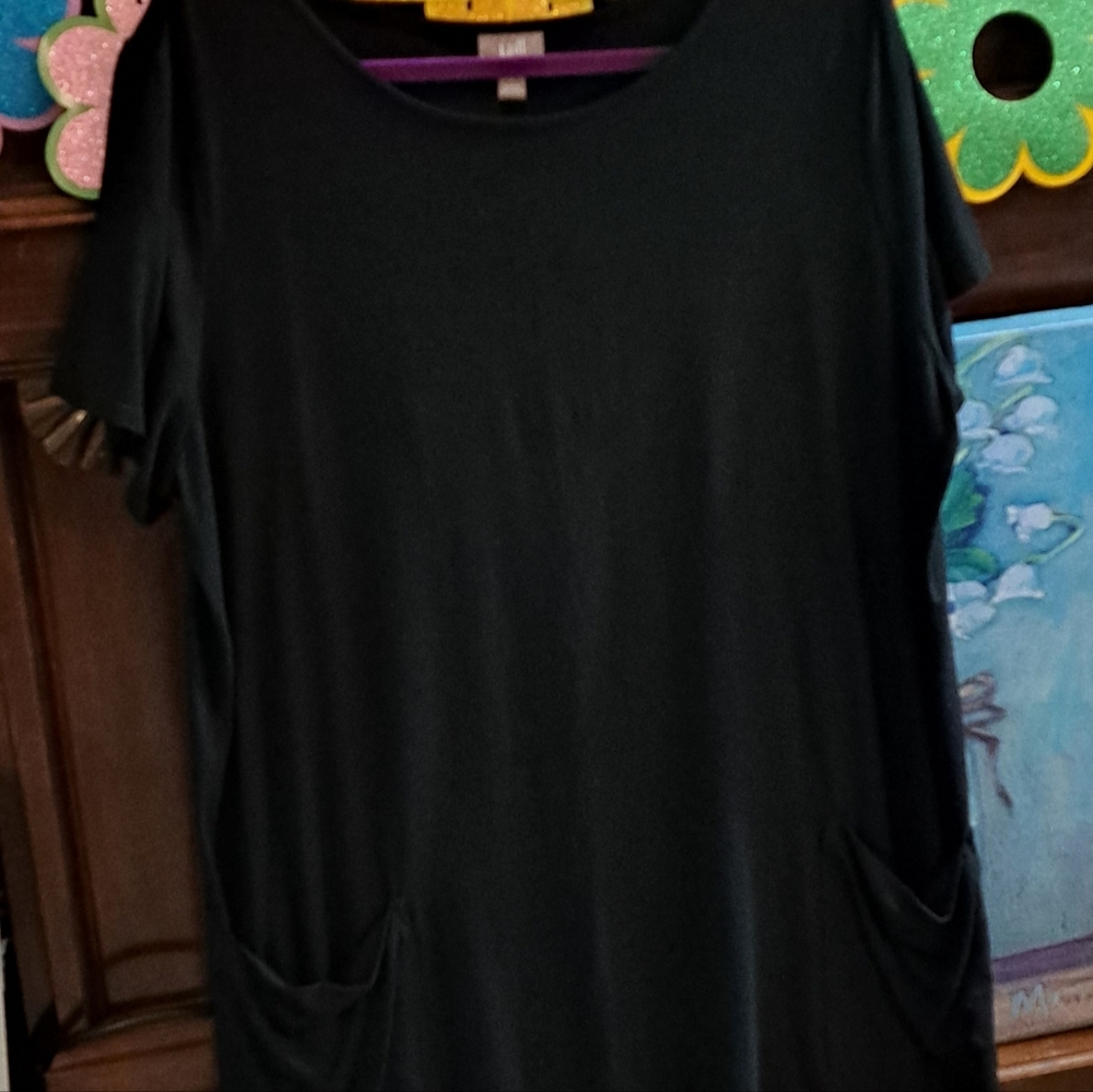 J.Jill black short sleeve Top with pockets. Size large